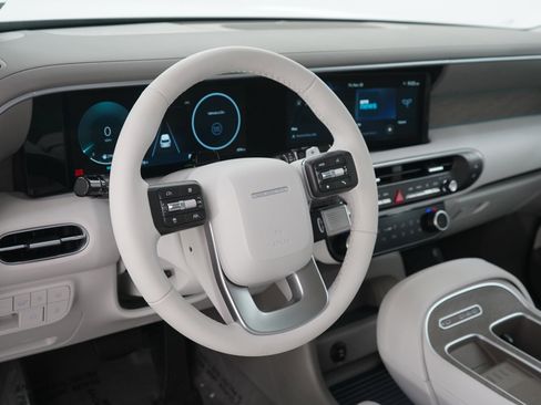 Used 2026 Hyundai Palisade SEL Premium image 22