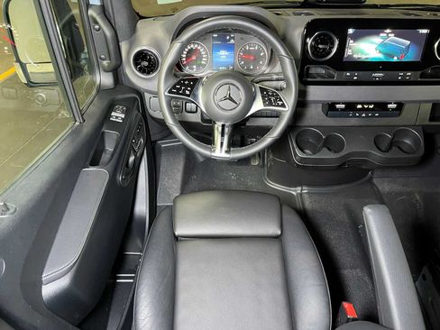 Used 2026 Mercedes-Benz Sprinter 2500 image 44