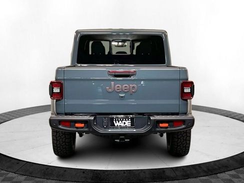New 2025 Jeep Gladiator Mojave image 4