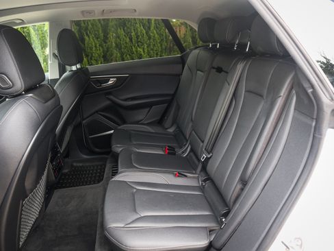 Used 2022 Audi Q8 Premium Plus image 30