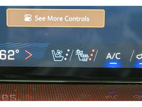 Used 2024 Chevrolet Traverse RS FWD image 55