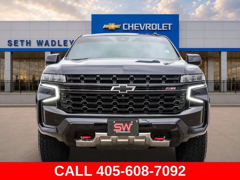 Used 2023 Chevrolet Suburban Z71 w/ Off-Road Capability Package AWD/4WD image 2
