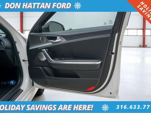 Used 2020 Kia Stinger GT2 image 27