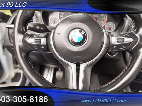 Used 2015 BMW M4 Convertible image 26