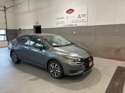 New 2025 Nissan Versa SV w/ Trunk Package