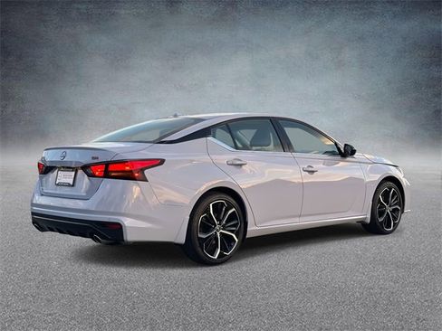 New 2025 Nissan Altima 2.5 SR w/ SR Premium Package image 2