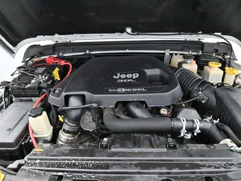Used 2021 Jeep Gladiator Rubicon AWD/4WD image 37