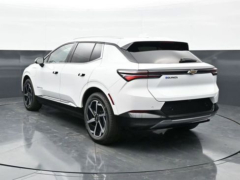 Used 2025 Chevrolet Equinox EV LT w/ Convenience Package FWD image 5