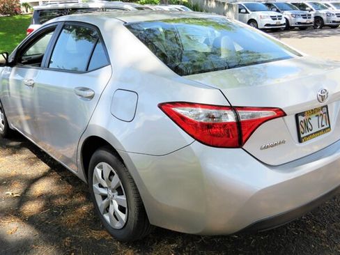Used 2015 Toyota Corolla LE FWD image 3