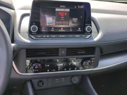 New 2026 Nissan Rogue SV w/ Cold Weather Package FWD image 17