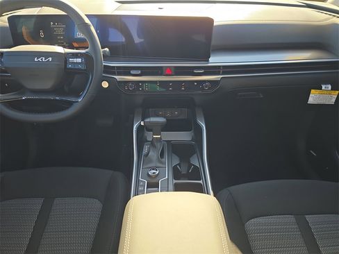 New 2026 Kia Sorento LX image 16