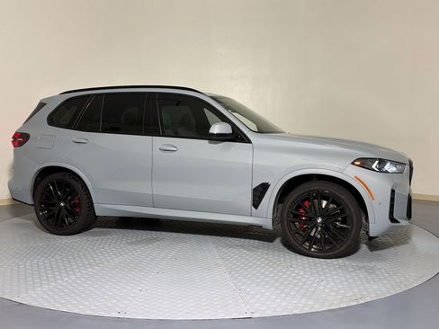 Certified 2025 BMW X5 sDrive40i w/ M Sport Package RWD image 19