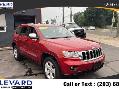 Used 2011 Jeep Grand Cherokee Laredo AWD/4WD image 1