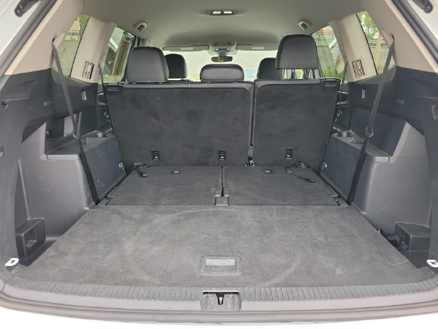 Used 2025 Volkswagen Atlas SE AWD/4WD image 21
