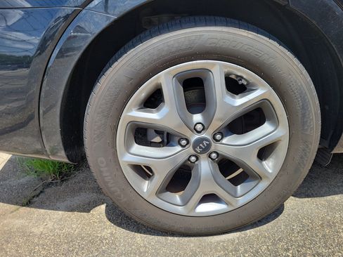 Used 2020 Kia Sorento SX FWD image 5