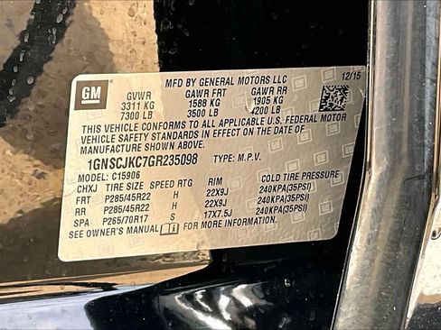 Used 2016 Chevrolet Suburban LTZ RWD image 19