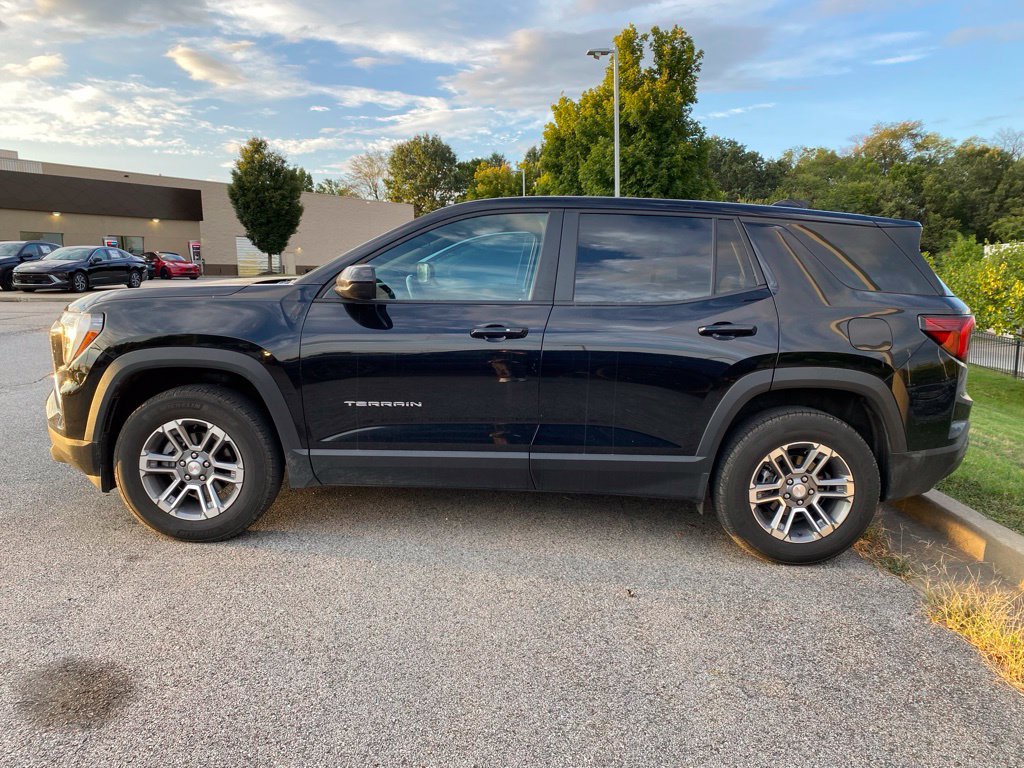 Used 2026 GMC Terrain Elevation AWD/4WD image 4