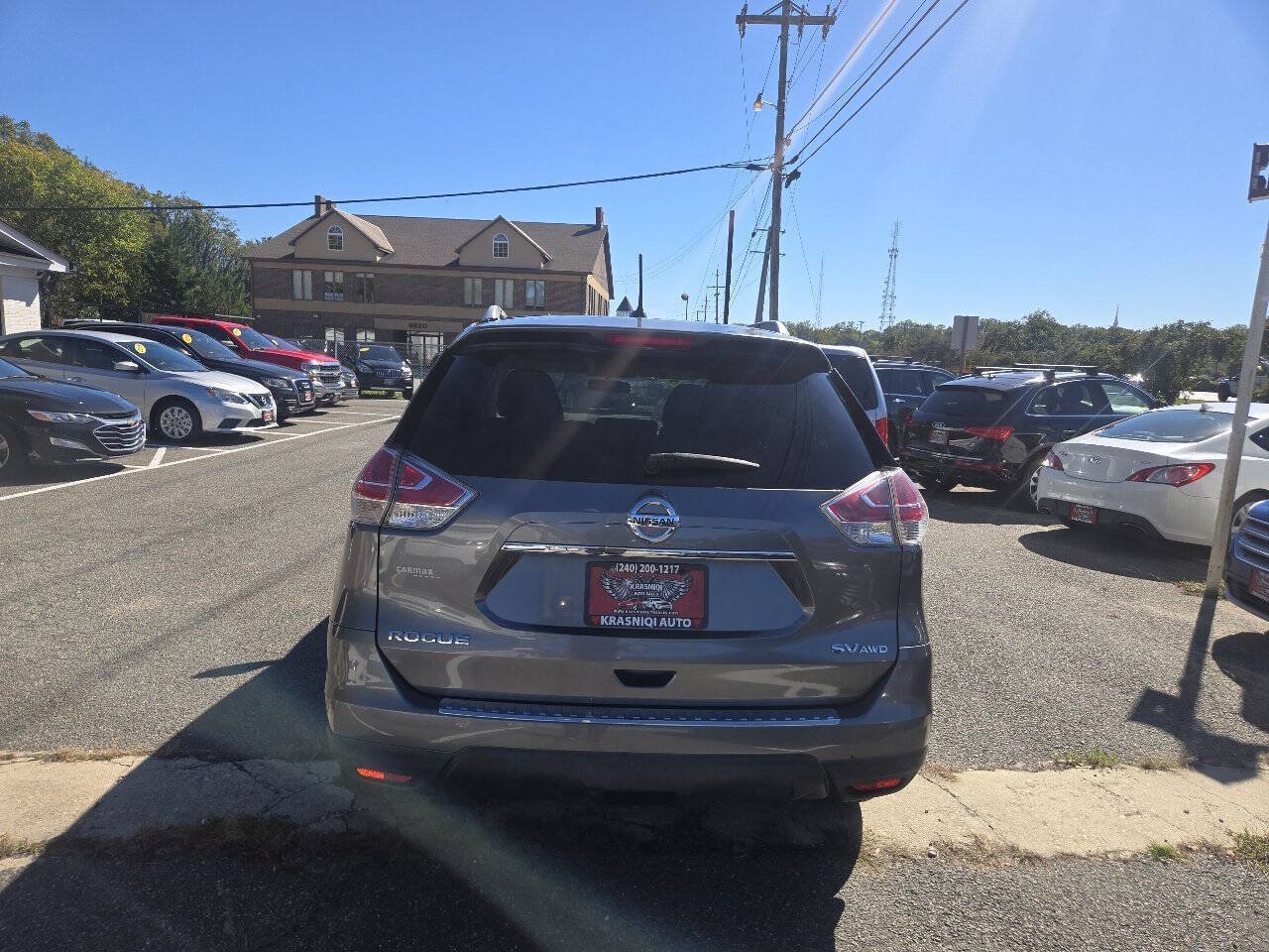 Used 2015 Nissan Rogue SV AWD/4WD image 8