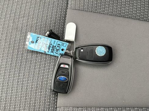 Used 2024 Subaru Outback Premium AWD/4WD image 30