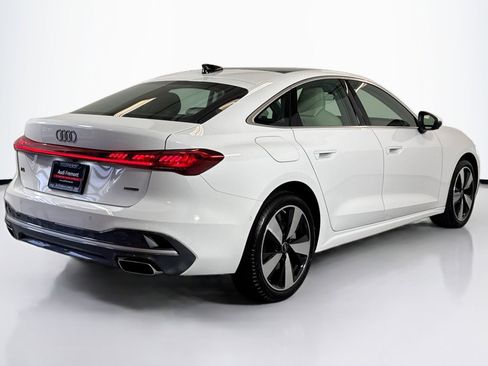 Used 2025 Audi A5 2.0T Prestige w/ 19" Wheel Package image 5