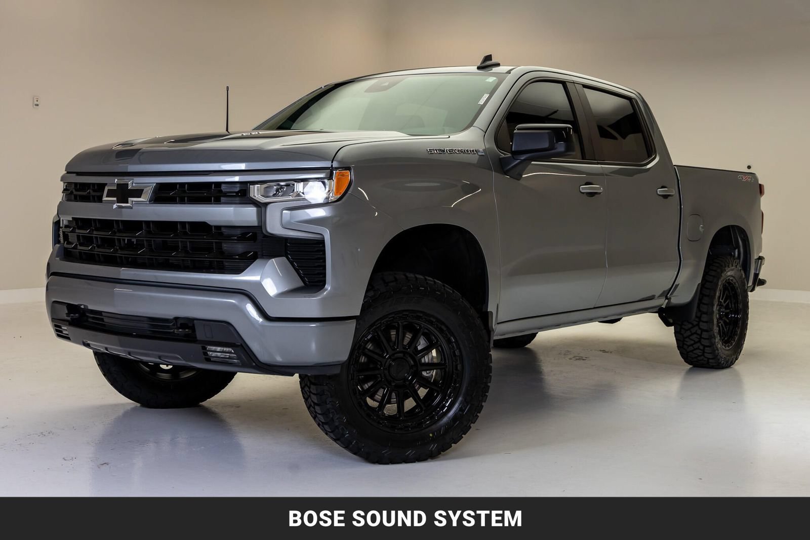 Used 2024 Chevrolet Silverado 1500 RST w/ Convenience Package II AWD/4WD image 5