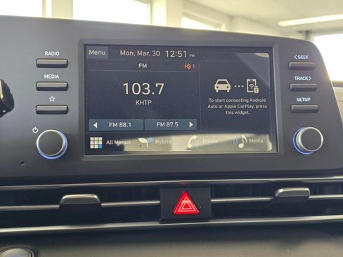 New 2026 Hyundai Elantra Hybrid FWD image 26