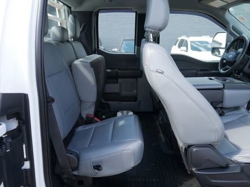 Used 2023 Ford F250 XL w/ F-250 >10K GVWR Package AWD/4WD image 26