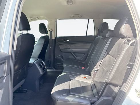 Used 2023 Volkswagen Atlas SE FWD image 24