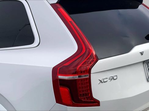 Used 2024 Volvo XC90 B6 Ultimate w/ Lounge Package AWD/4WD image 29