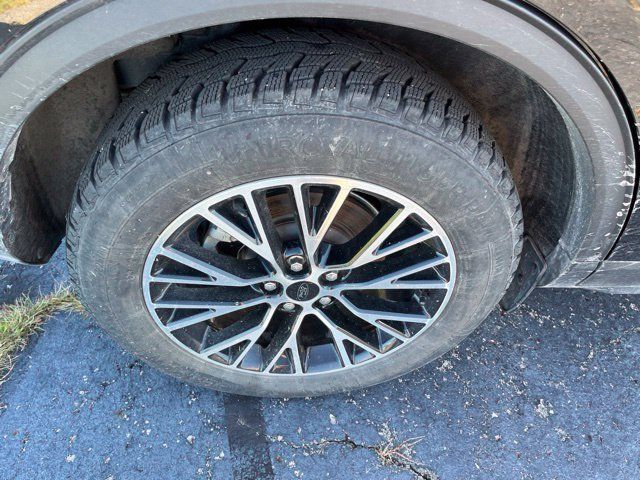 Used 2024 Ford Escape SE FWD image 5