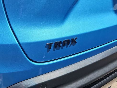 Used 2025 Chevrolet Trax RS w/ Driver Confidence Package FWD image 18