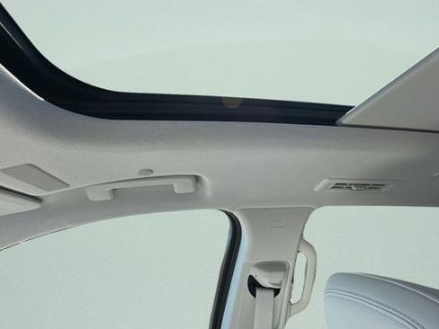 New 2026 Buick Enclave Avenir image 24