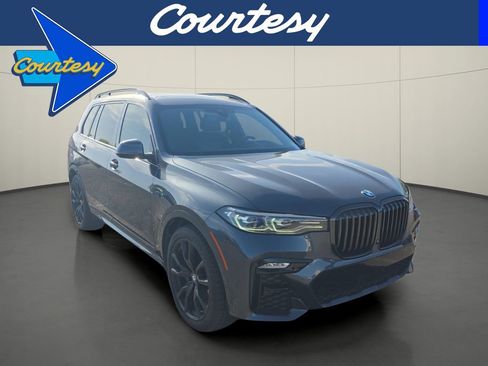 Used 2022 BMW X7 xDrive40i w/ M Sport Package image 1