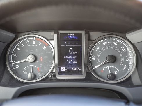 Used 2023 Toyota Tacoma TRD Off-Road AWD/4WD image 22