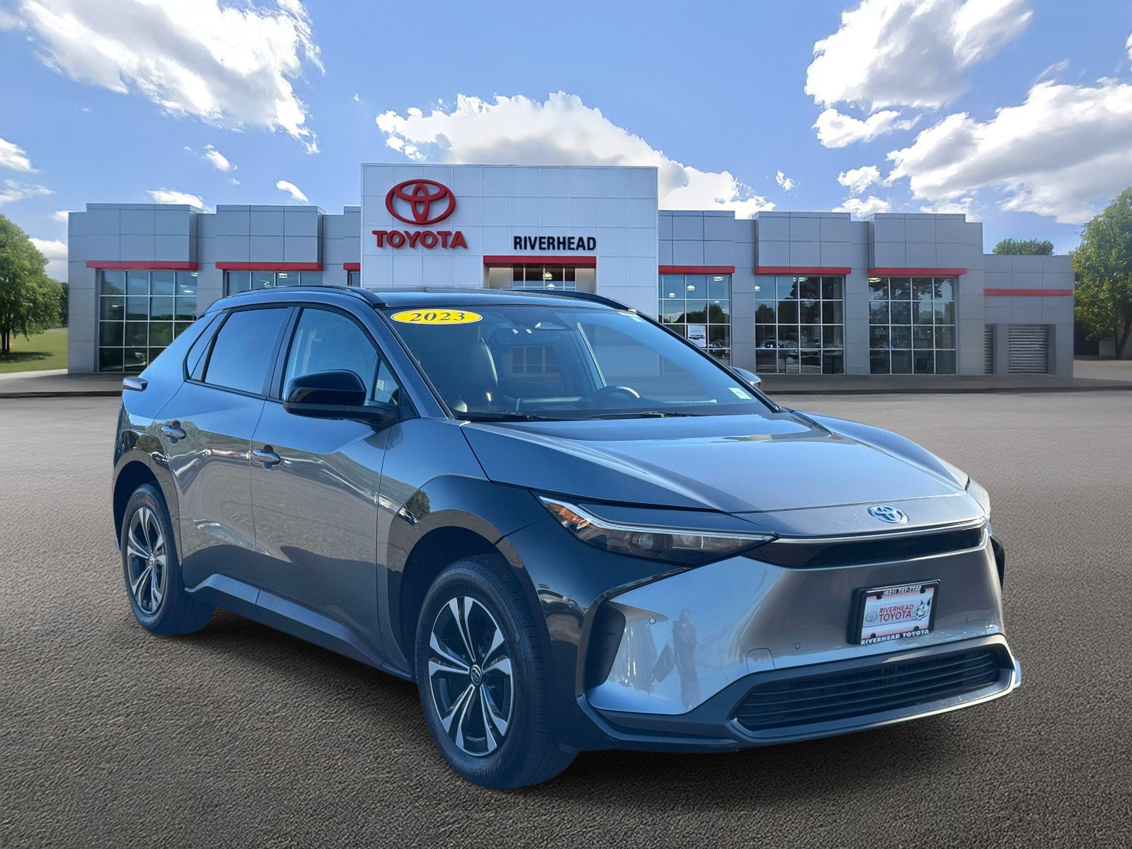 Certified 2023 Toyota bZ4X AWD w/ Weather Package image 2