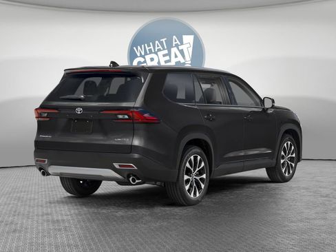 New 2026 Toyota Grand Highlander MAX Platinum image 2