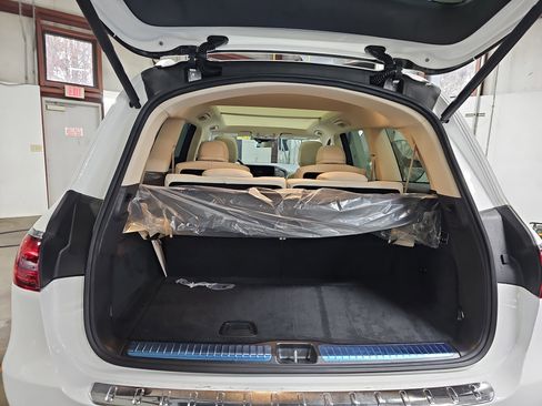 Used 2026 Mercedes-Benz GLS 450 4MATIC image 14