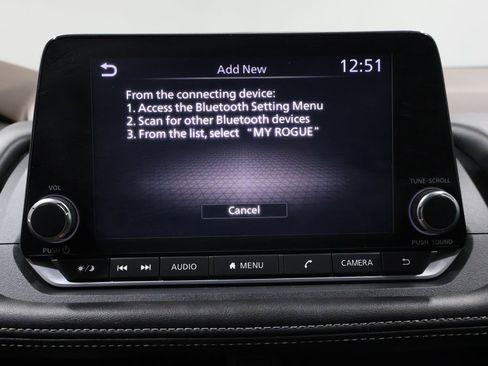 Used 2023 Nissan Rogue S image 28