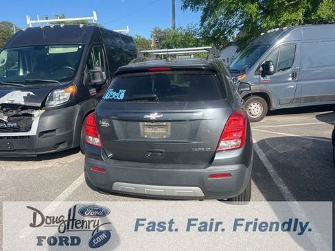 Used 2016 Chevrolet Trax LT w/ LT Convenience Package FWD image 4