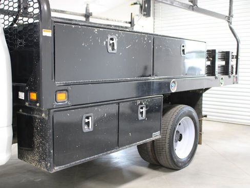 Used 2021 Ford F550 4x4 Regular Cab Super Duty image 19