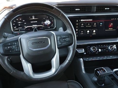 Used 2024 GMC Sierra 1500 Denali RWD image 17