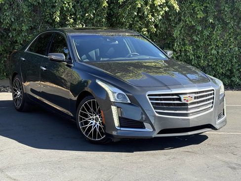Used 2018 Cadillac CTS Luxury RWD image 1