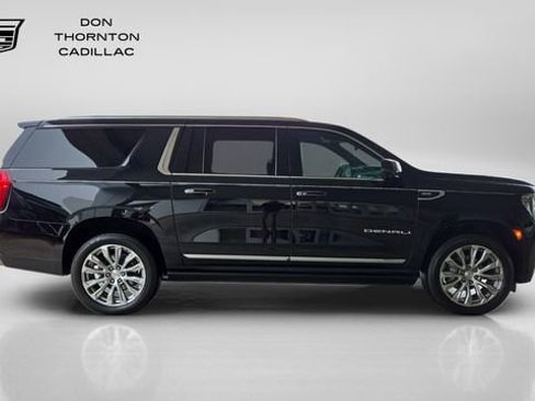 Used 2023 GMC Yukon XL Denali w/ Max Trailering Package AWD/4WD image 6