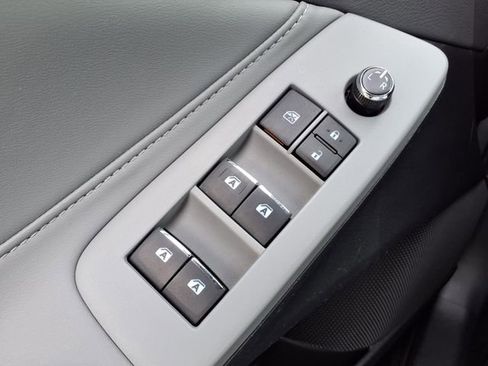 Used 2019 Toyota Avalon XLE w/ Moonroof Package FWD image 21