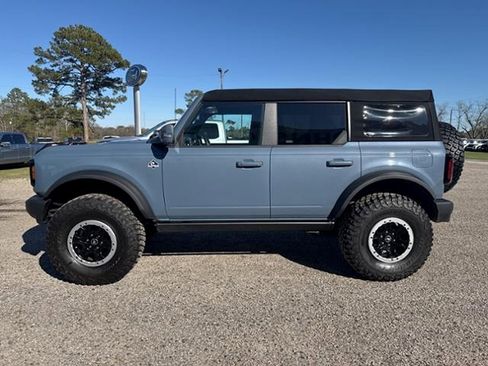 New 2024 Ford Bronco Outer Banks w/ Sasquatch Package image 4