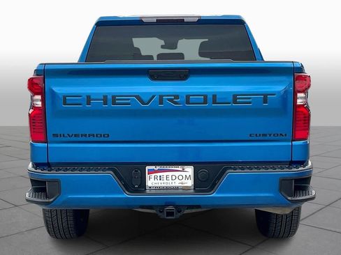 Used 2022 Chevrolet Silverado 1500 Custom w/ LPO, Dark Essentials Package image 10
