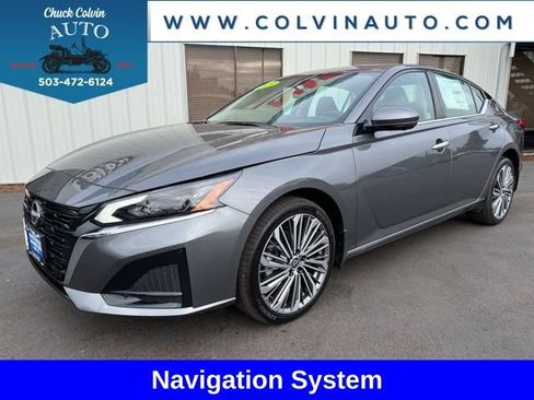 New 2025 Nissan Altima 2.5 SL image 2