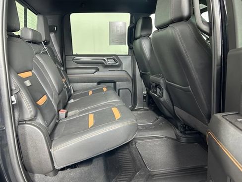 Used 2024 GMC Sierra 3500 AT4 w/ AT4 Preferred Package AWD/4WD image 18