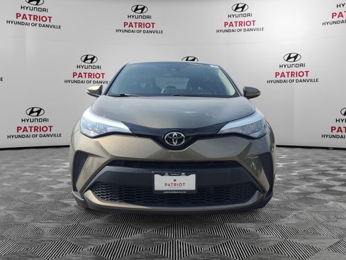 Used 2021 Toyota C-HR LE FWD image 8