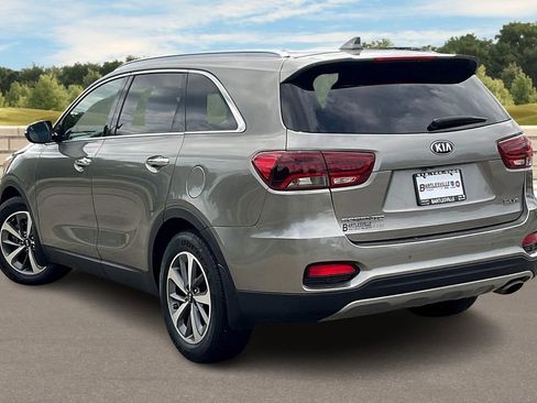 Used 2019 Kia Sorento EX w/ EX Touring Package image 11